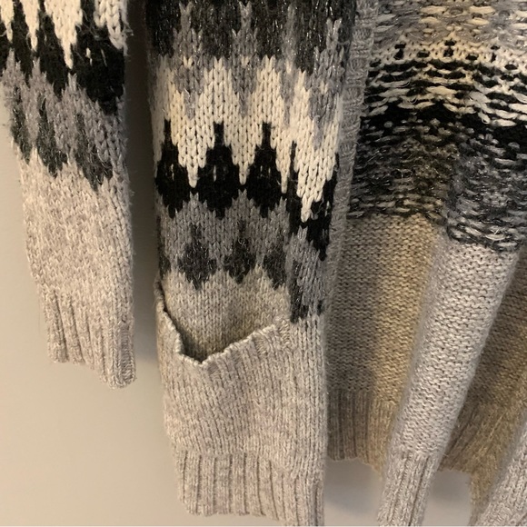 Cardigan - Picture 5 of 6